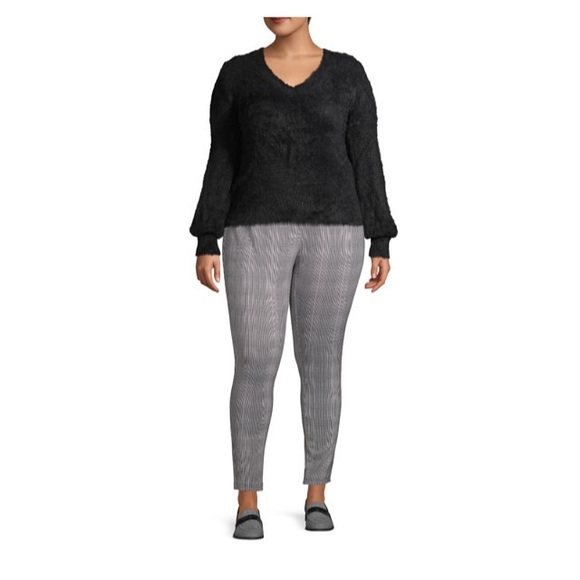 LONG SLEEVE FLUFFY PULLOVER SWEATER - Picture 3 of 6